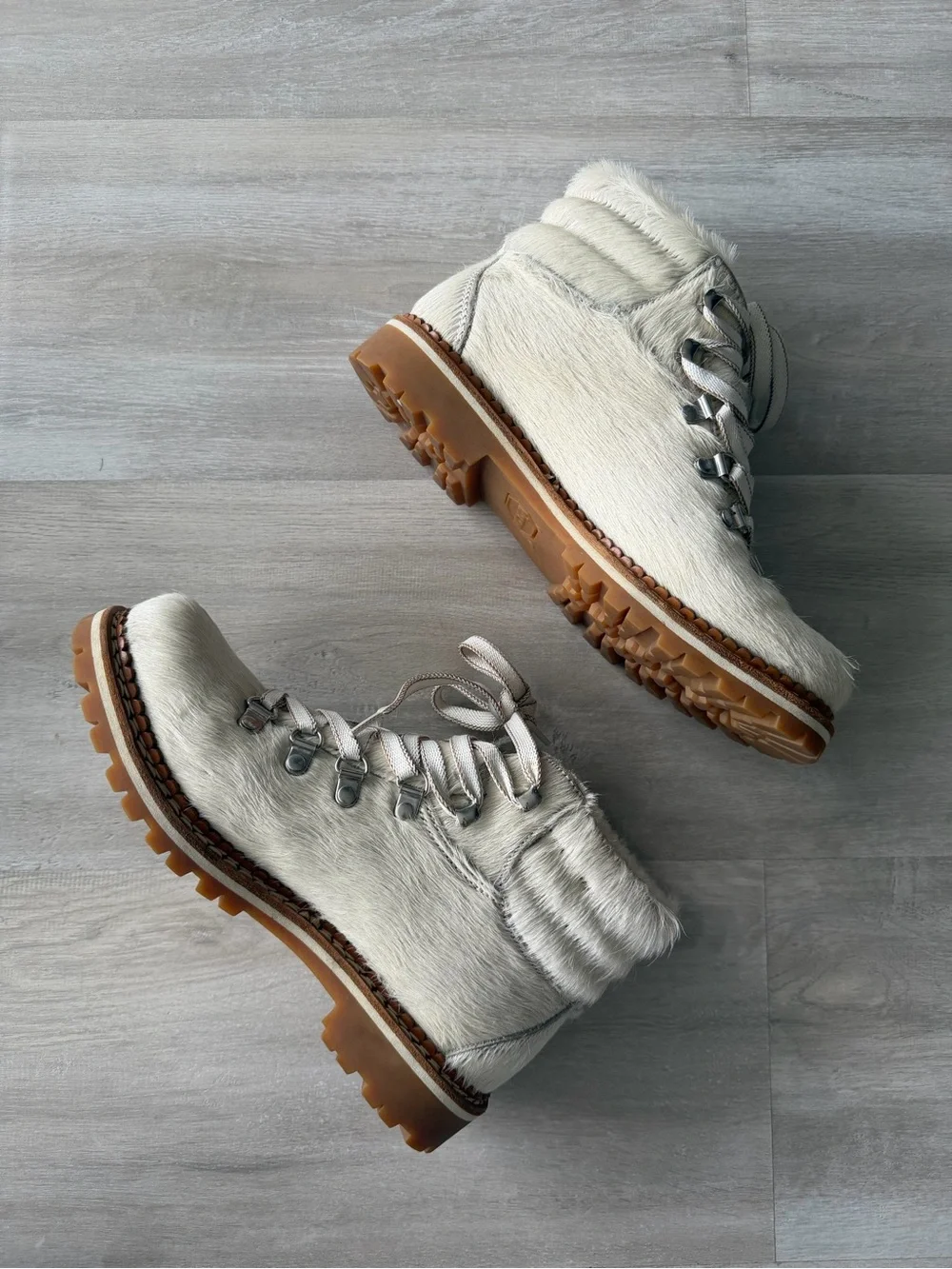 Montelliana Hiking Boot Faux Fur Upper Fur Lined Lace-Up Ankle EU 37 Vibram